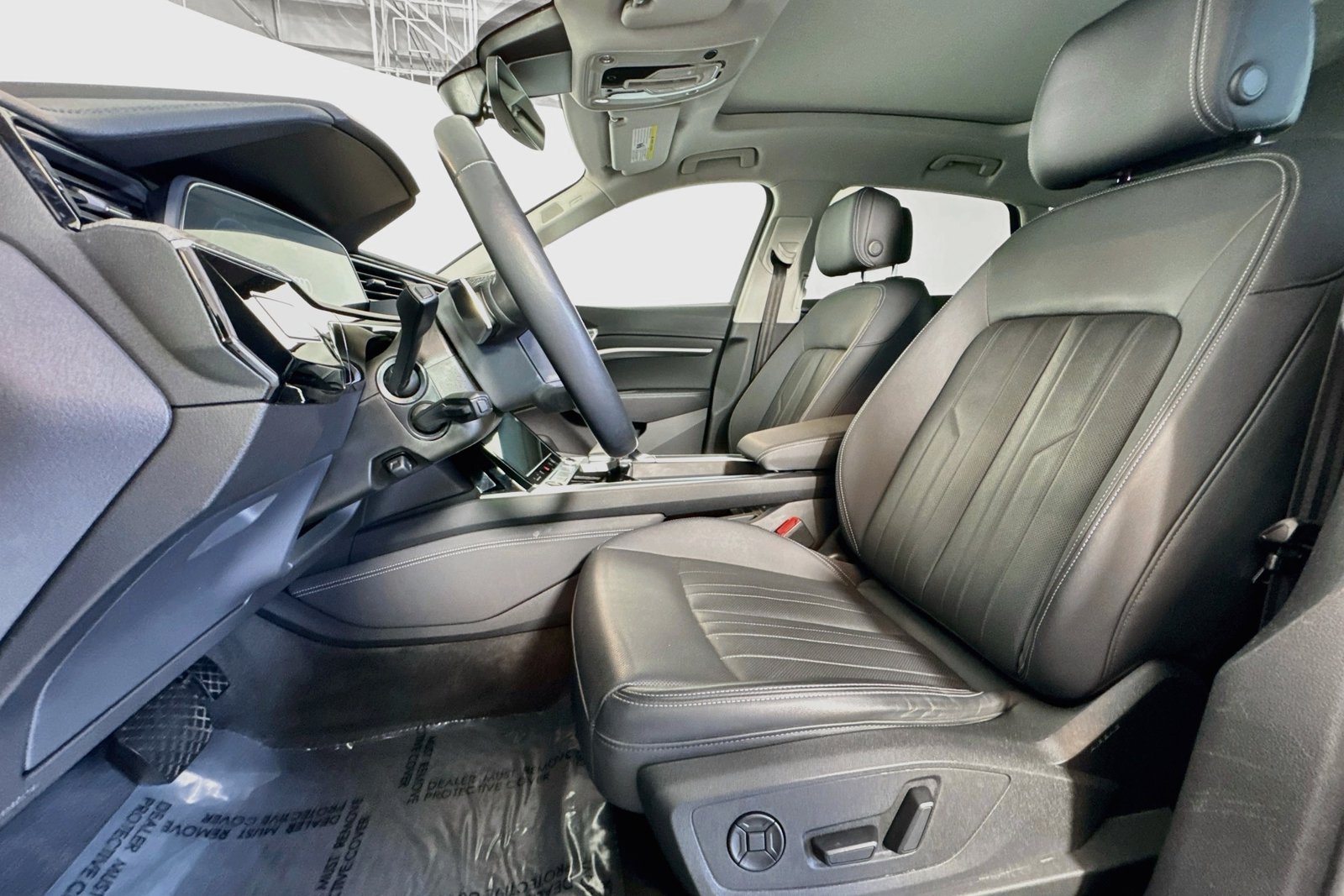 Used 2022 White Audi Premium Plus image 19