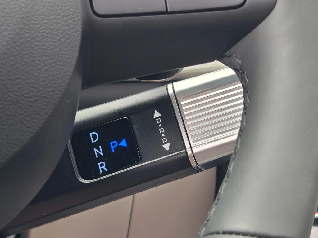 New 2026 Phantom Black Hyundai Limited image 27
