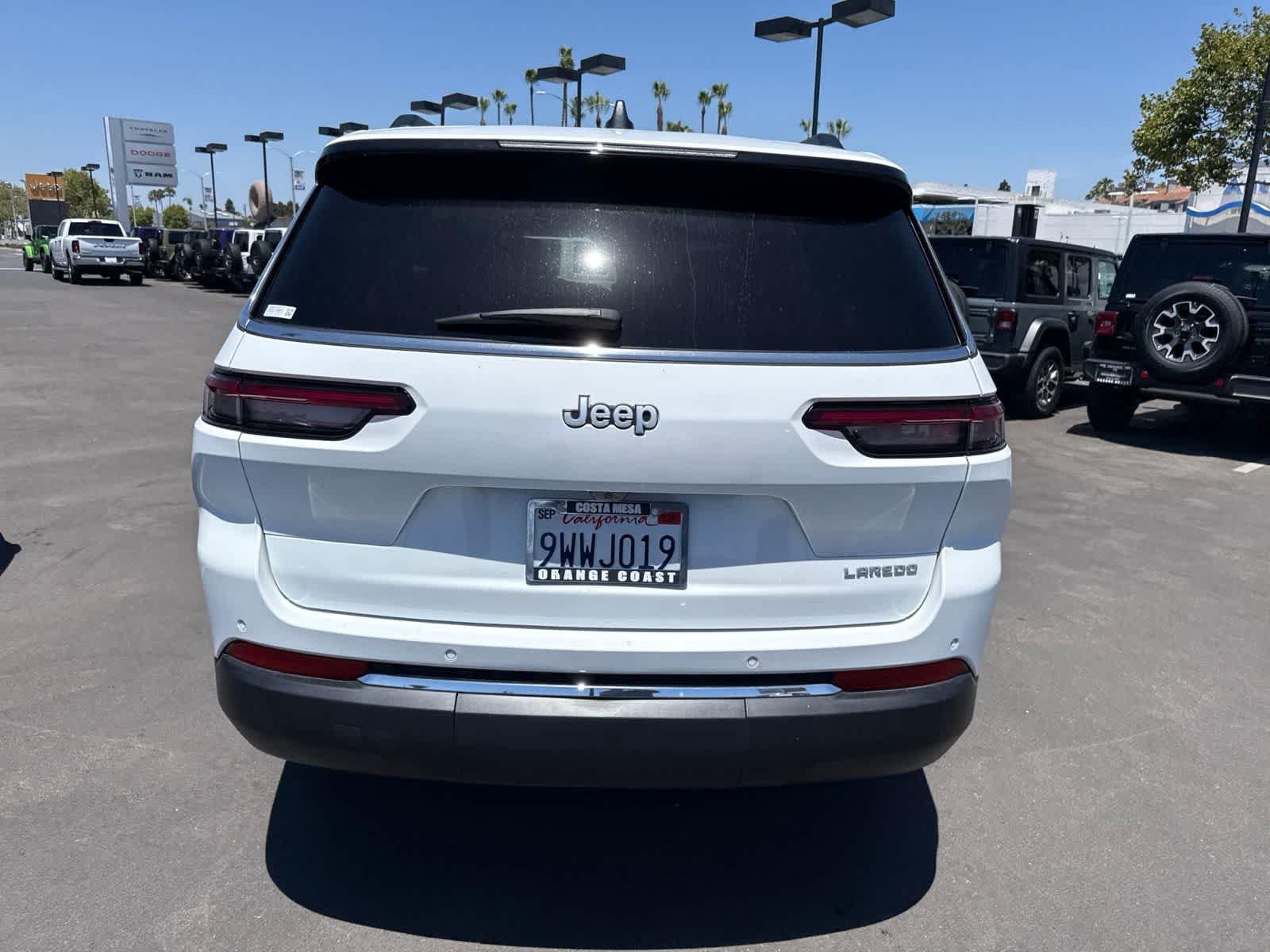 Used 2025 Bright White Clearcoat Jeep Laredo X image 16