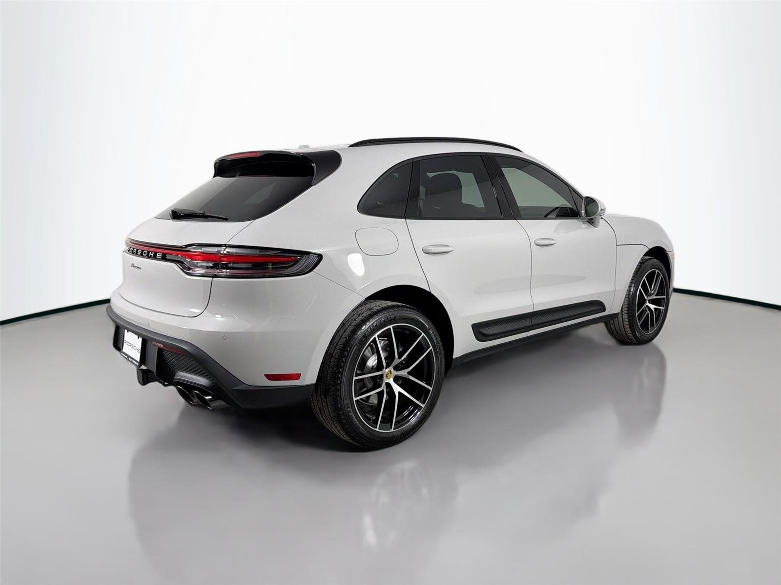Used 2026 Chalk Porsche T image 7