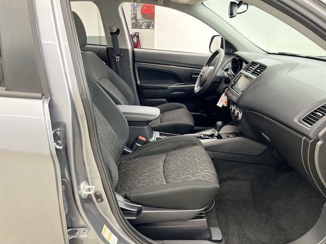 2024 Mitsubishi Outlander Sport ES - Photo 15