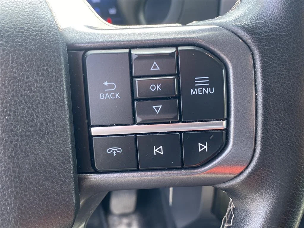 Used 2024 Oxford White Ford XLT image 14