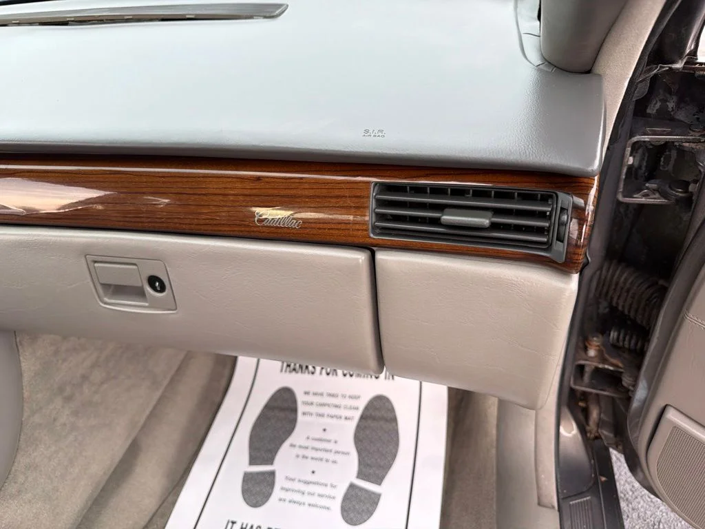 Used 1999  Cadillac Base image 14