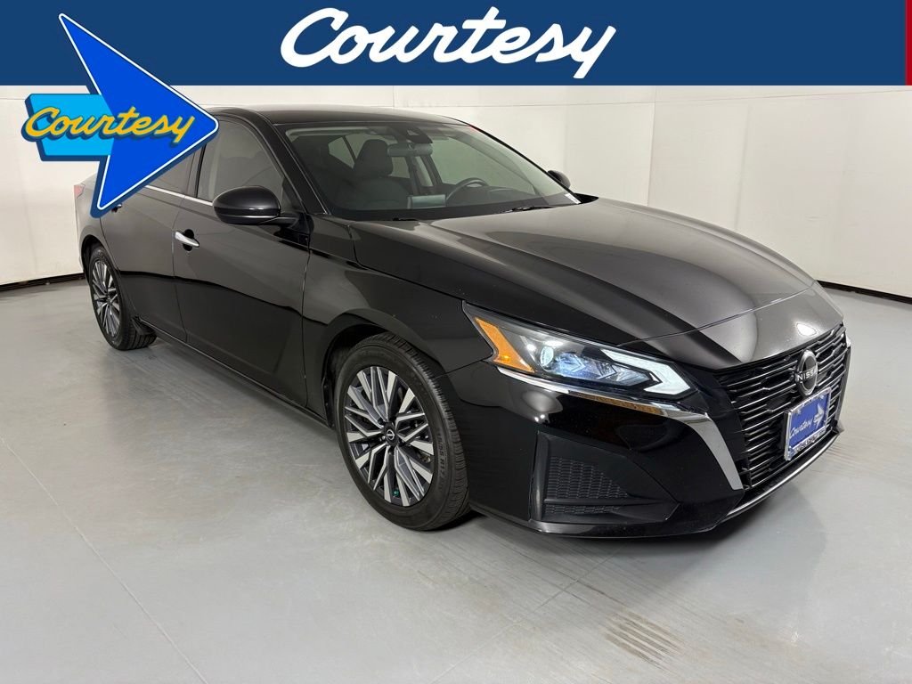 2023 Nissan Altima SV