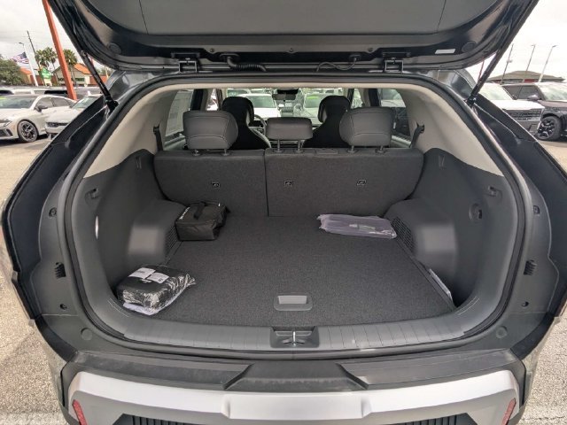 New 2027 Interstellar Gray Kia Wind image 13