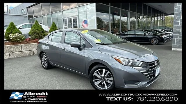 2023 Nissan Versa 1.6 SV CVT's photo