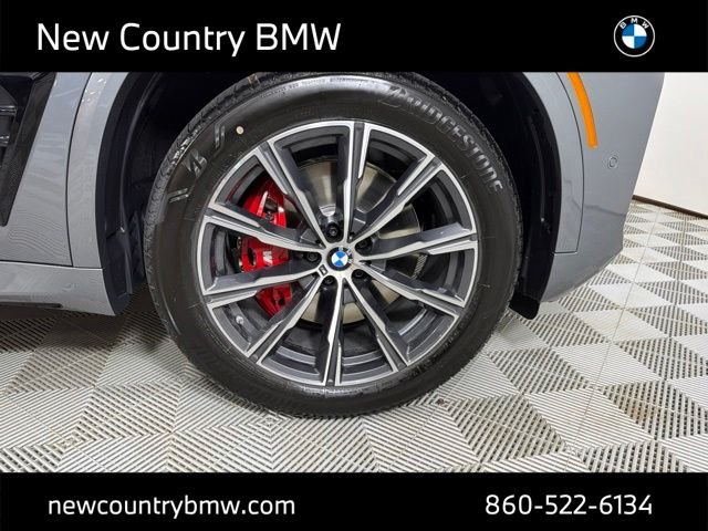 New 2026 Skyscraper Grey Metallic BMW xDrive40i image 9