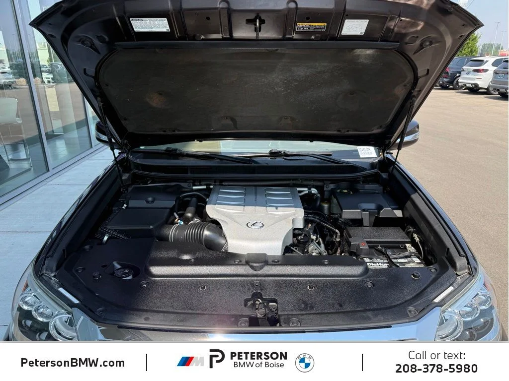 Used 2017 Red Lexus 460 image 39