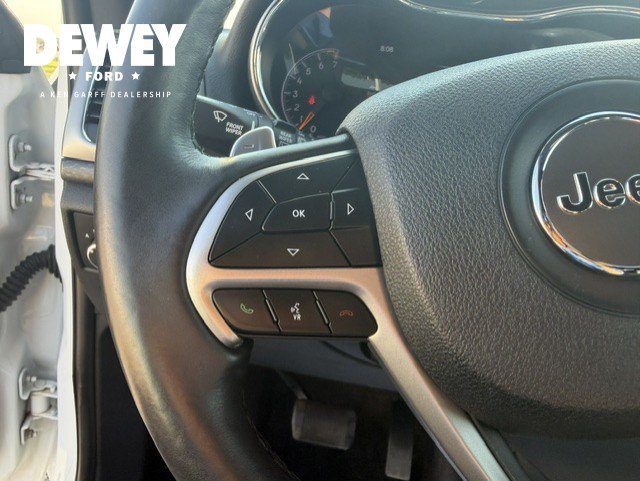 Used 2017 Bright White Clearcoat Jeep Altitude image 13
