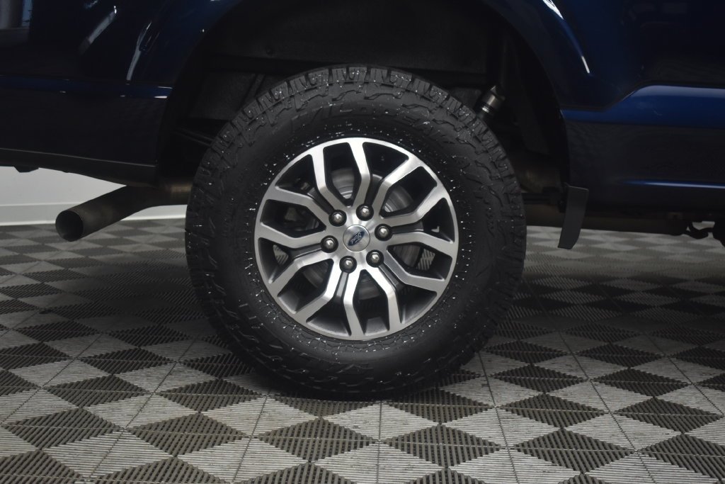 Used 2022 Atlas Blue Metallic Ford Lariat image 28