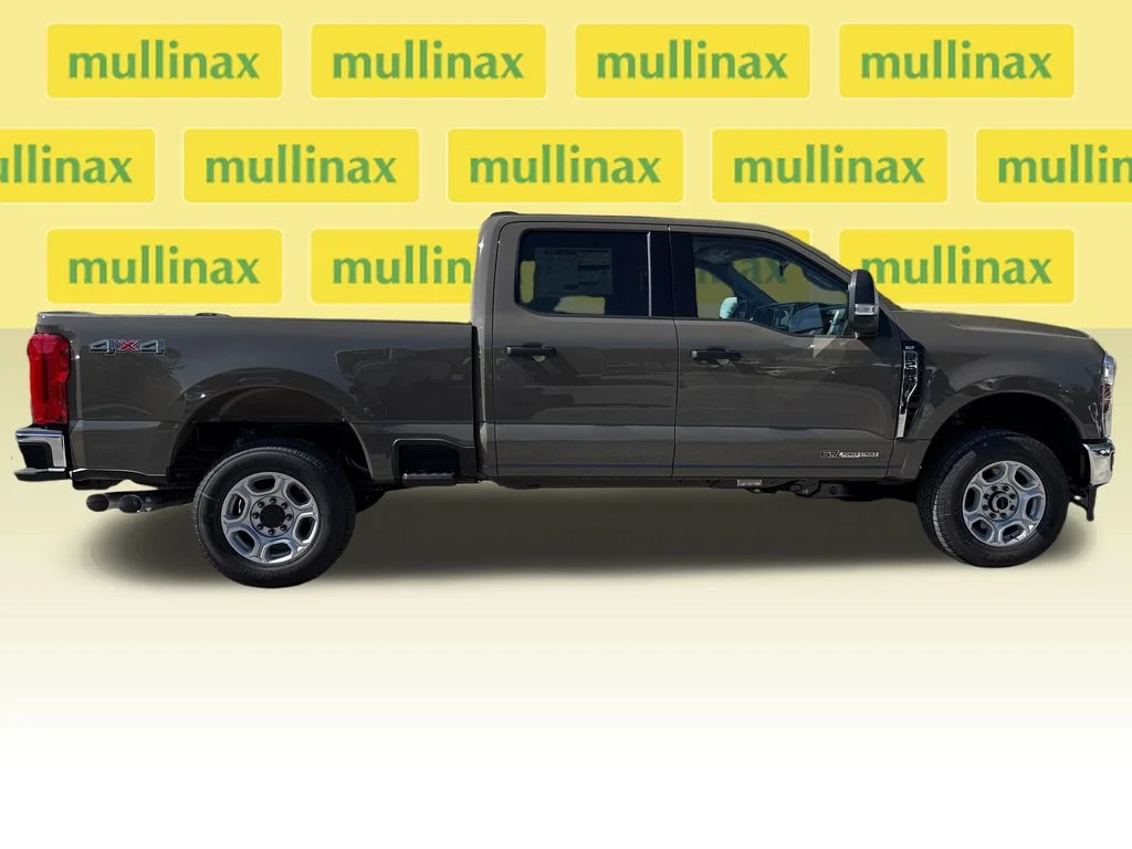 New 2026 Gray Ford XLT image 15