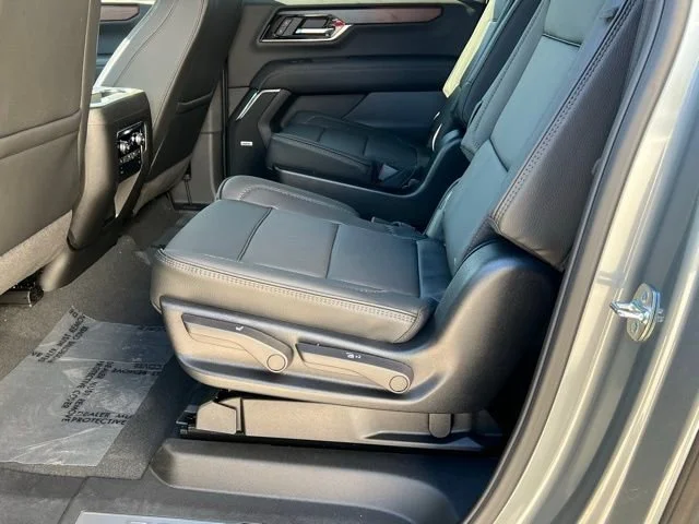 2026 GMC Yukon XL Denali - Photo 20
