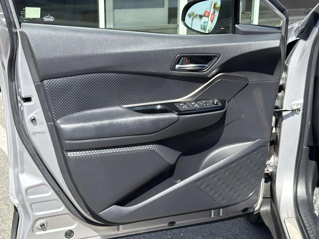 Used 2019 Silver Knockout Metallic Toyota XLE image 16