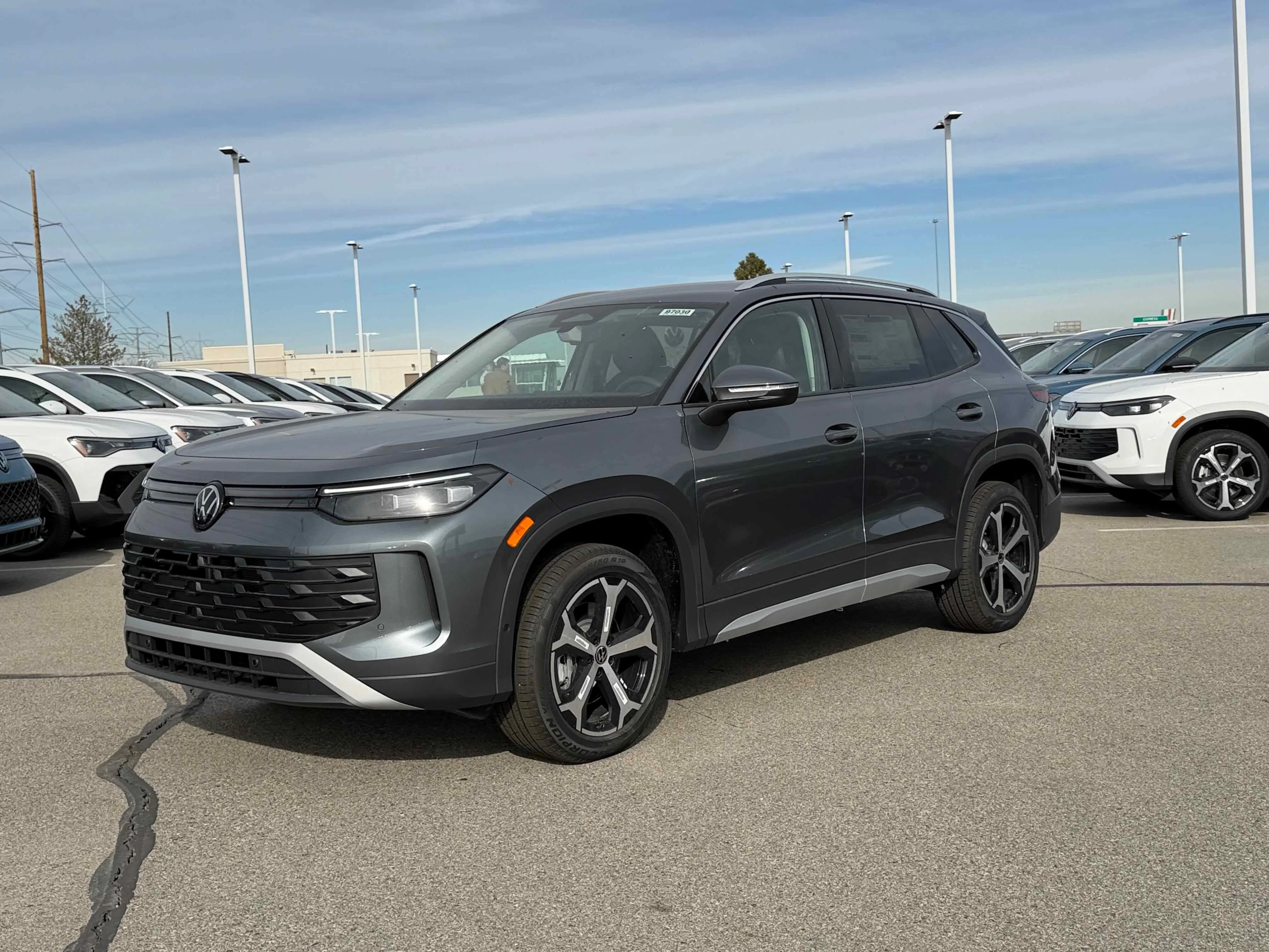New 2026 Platinum Gray Volkswagen SE image 1