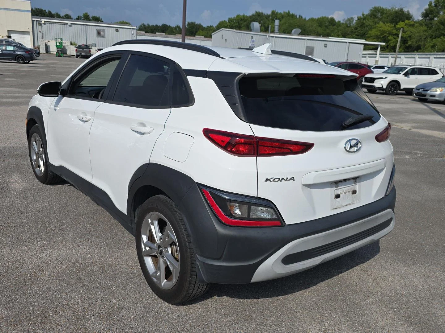 Used 2022 Lunar White Hyundai SEL image 6