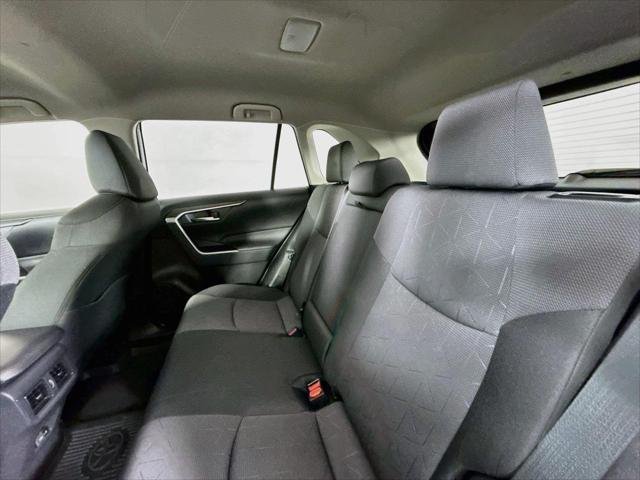 Certified Used 2025 MAGNETIC GRAY MET. Toyota  image 28