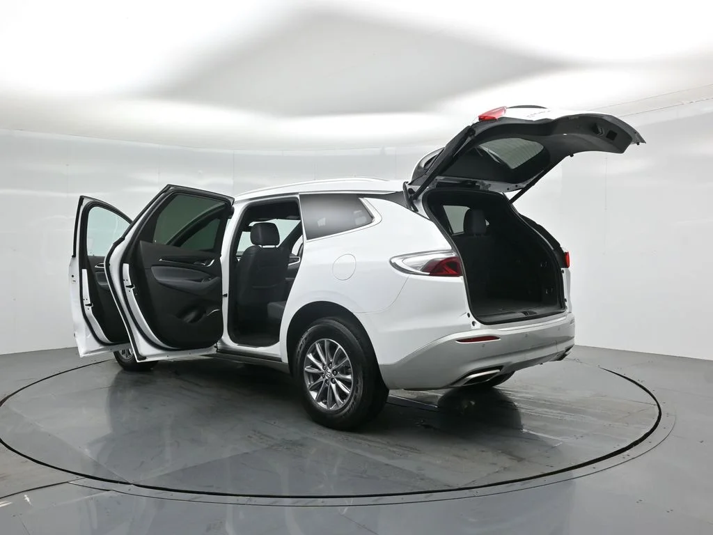Used 2024 White Buick Premium Group image 38