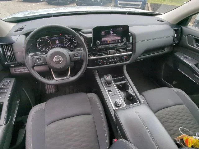 Used 2025 Silver Nissan SV image 15