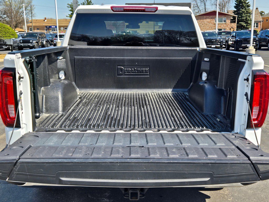 2024 GMC Sierra 1500 SLT - Photo 14