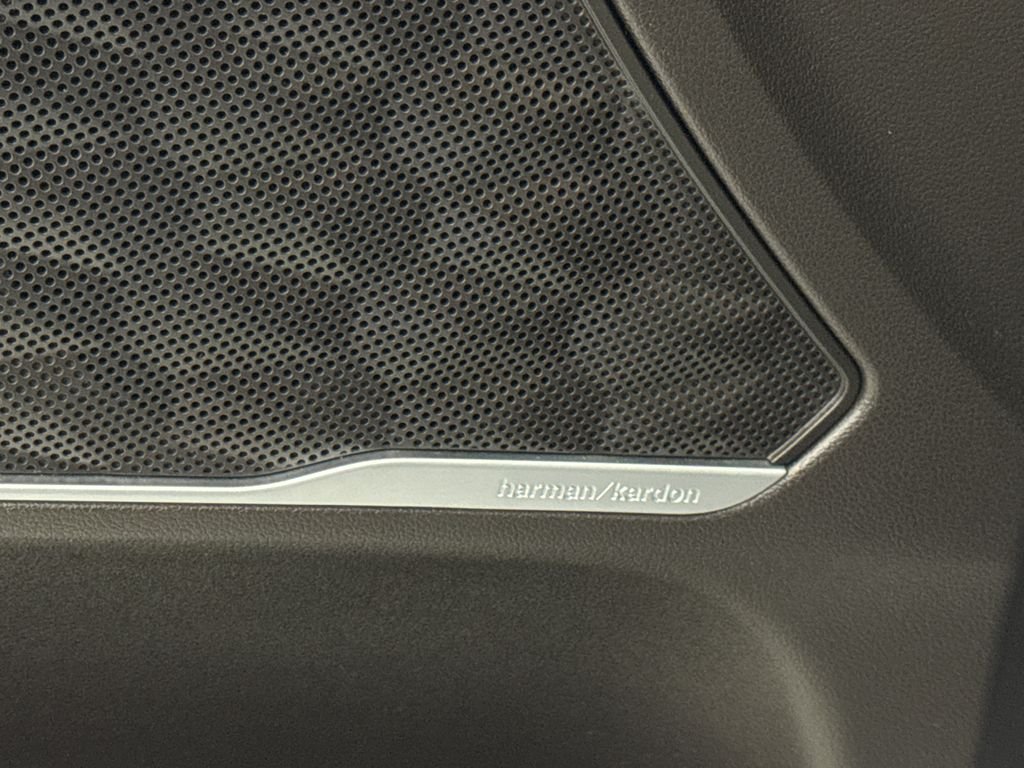 2022 Hyundai Santa Fe Limited HEV - Photo 20