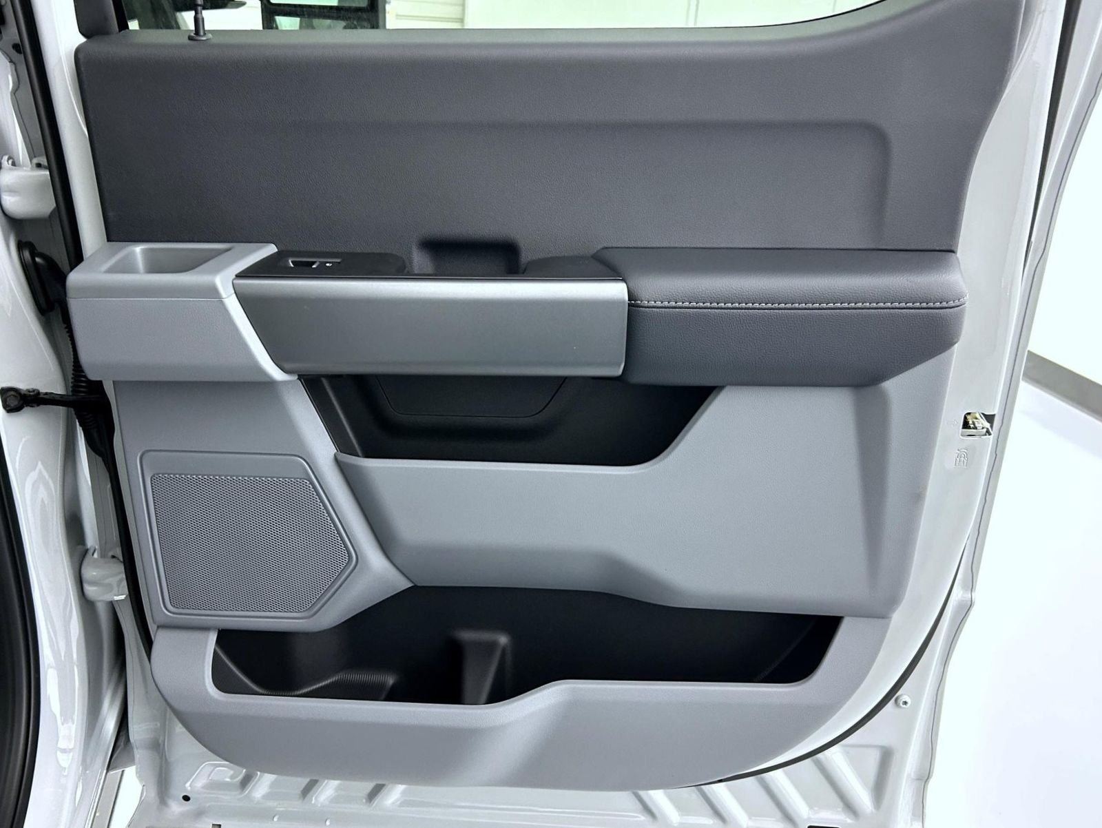 New 2026 Avalanche Ford XLT image 17