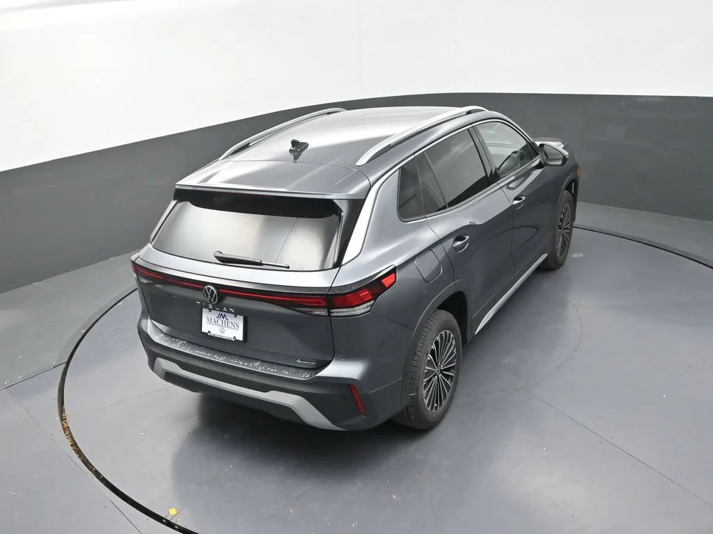 Used 2026  Volkswagen S image 19