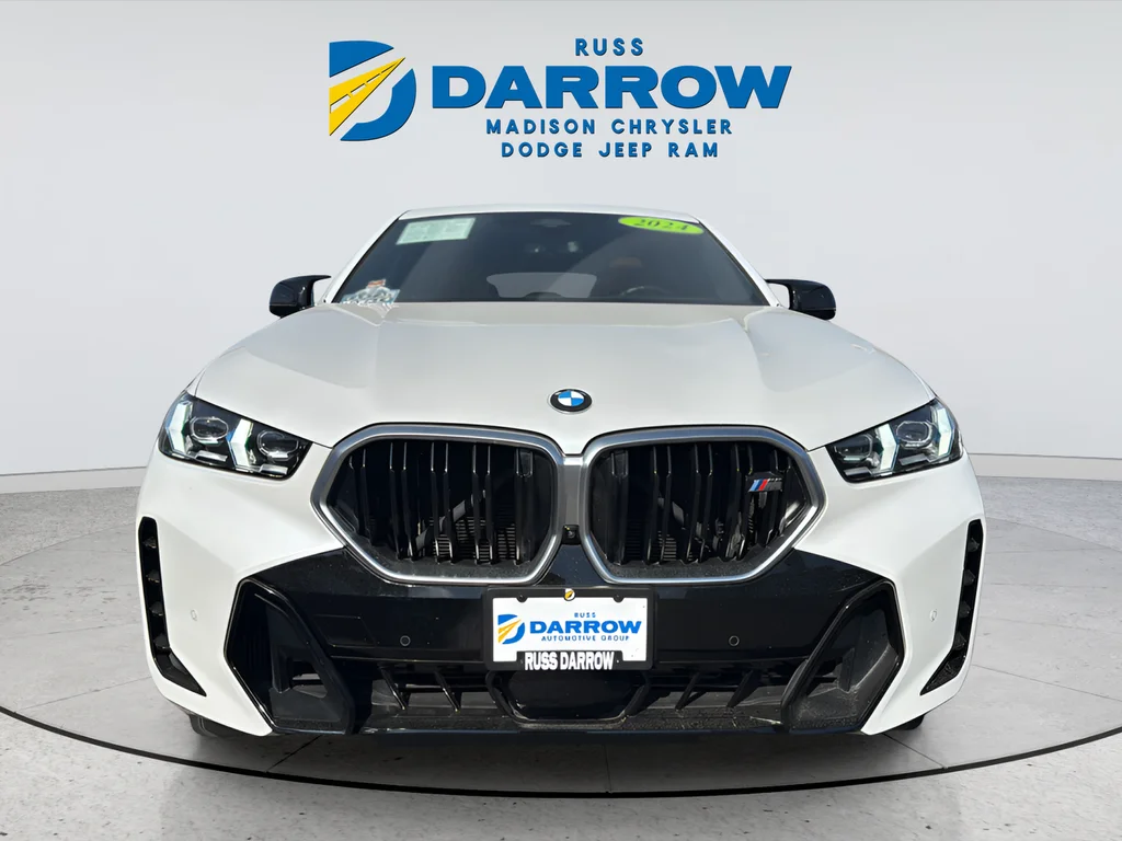 Used 2024 White BMW M60i image 8