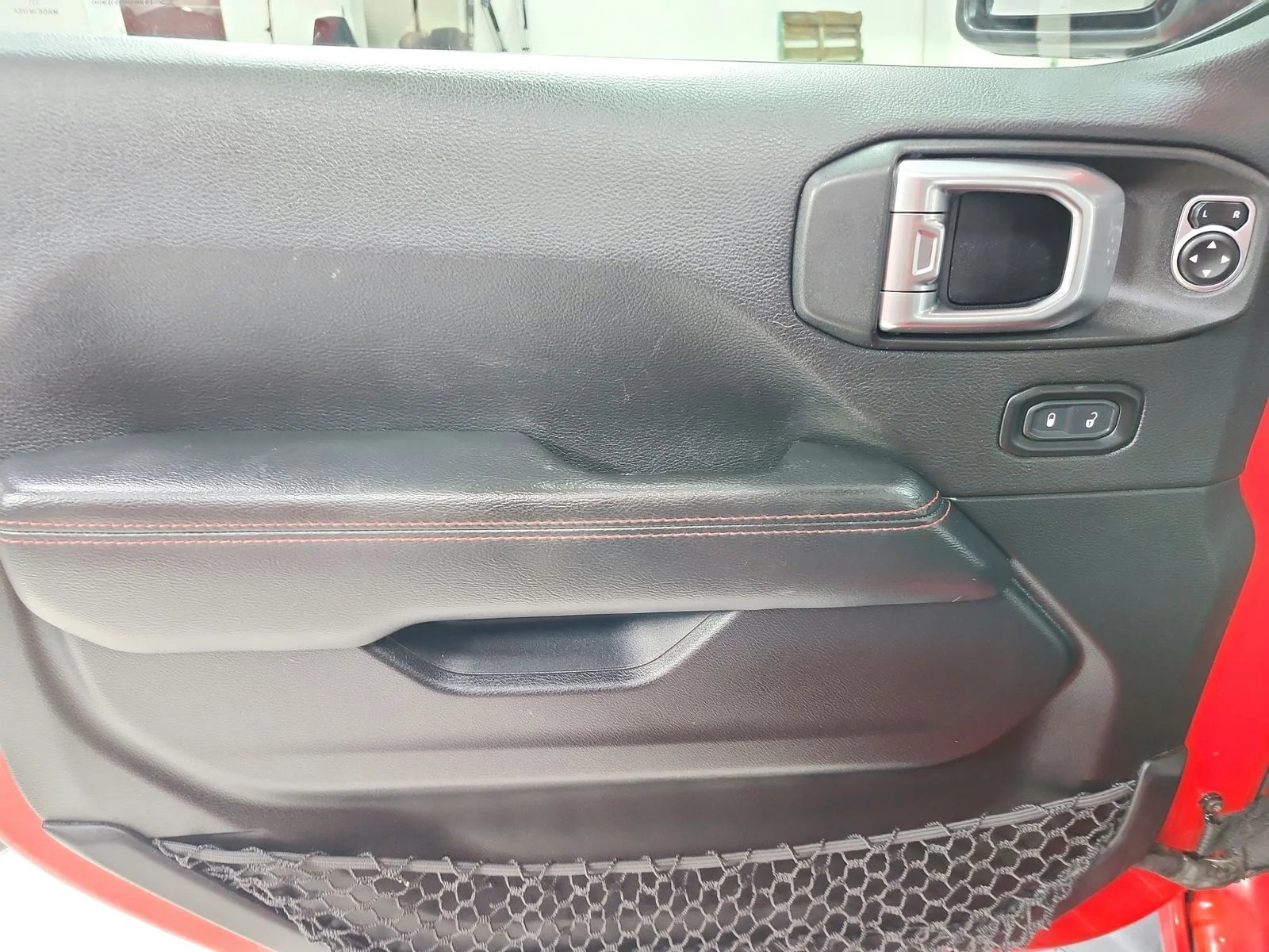 Used 2020 Firecracker Red Clearcoat Jeep Rubicon image 33