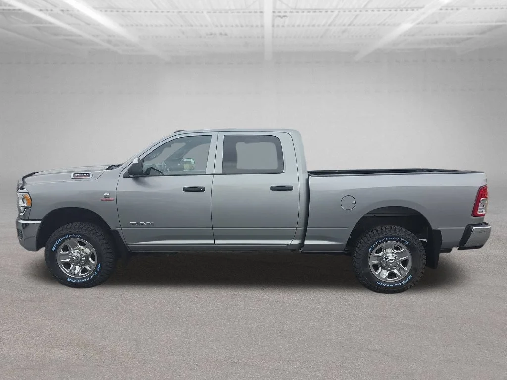 Used 2021 Silver Ram Tradesman image 2
