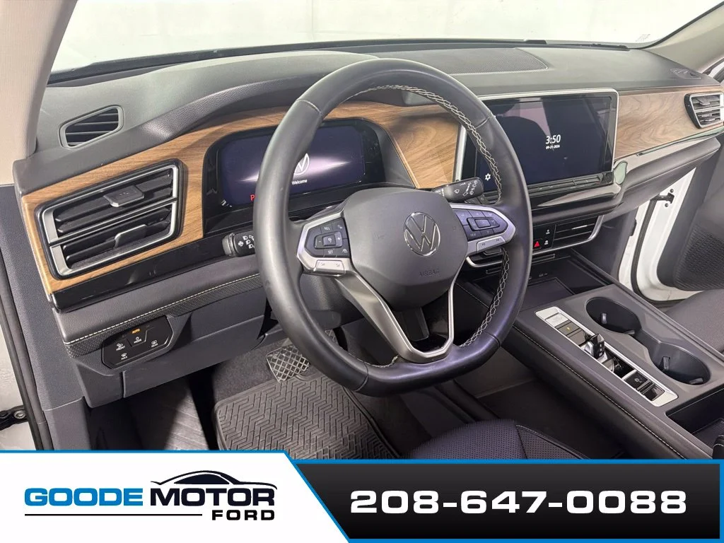Certified Used 2025 Pure White Volkswagen 2.0T SE image 8