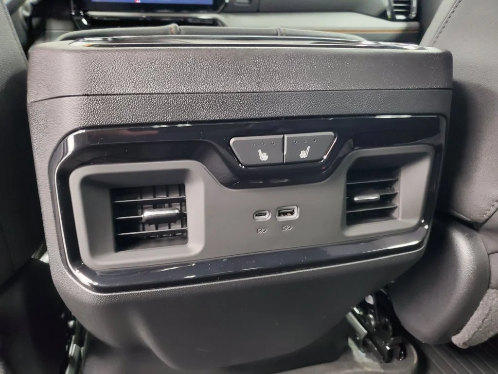 2026 GMC Sierra 2500HD AT4 - Photo 33
