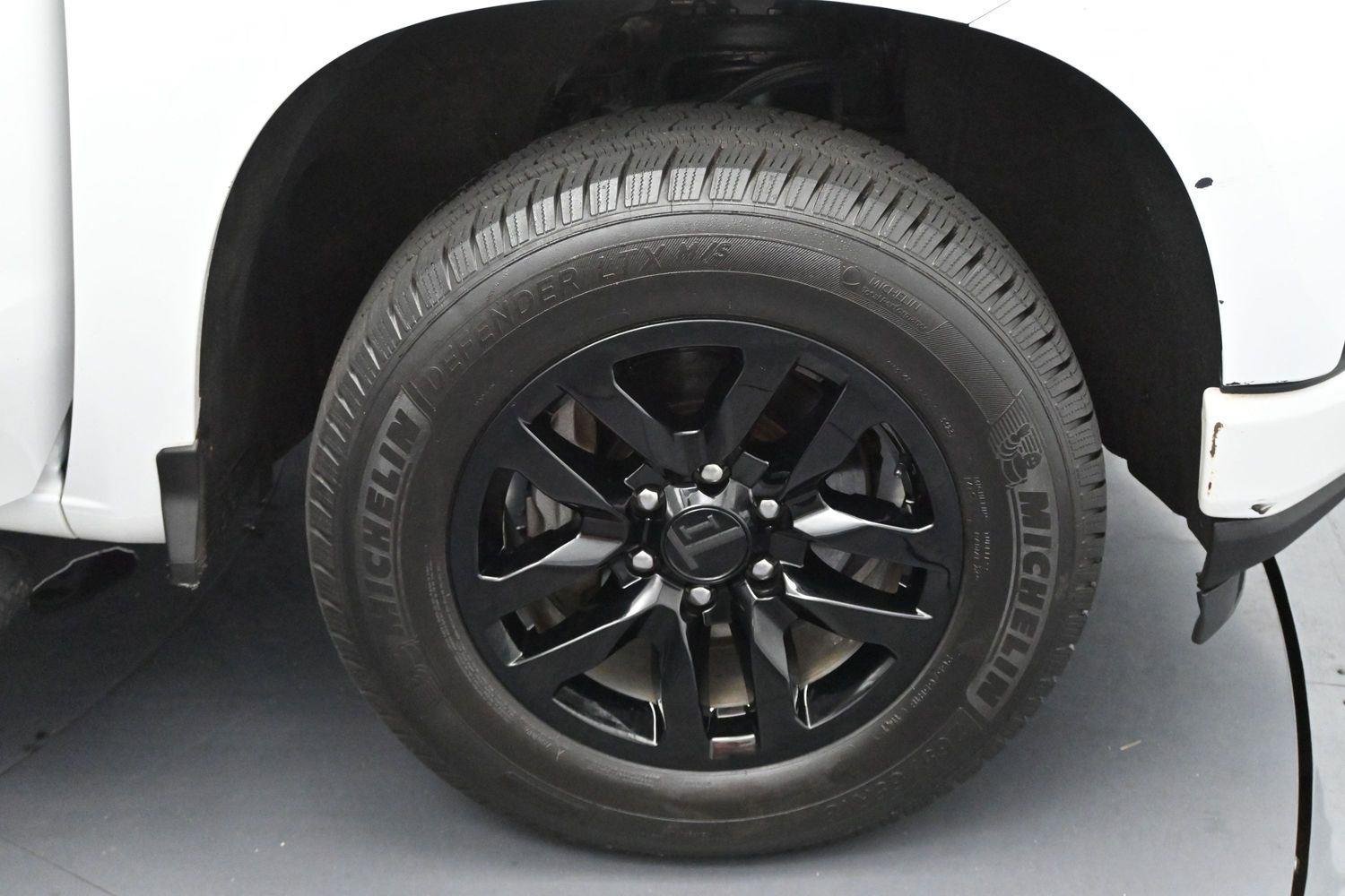 Used 2020 Summit White Chevrolet RST image 33