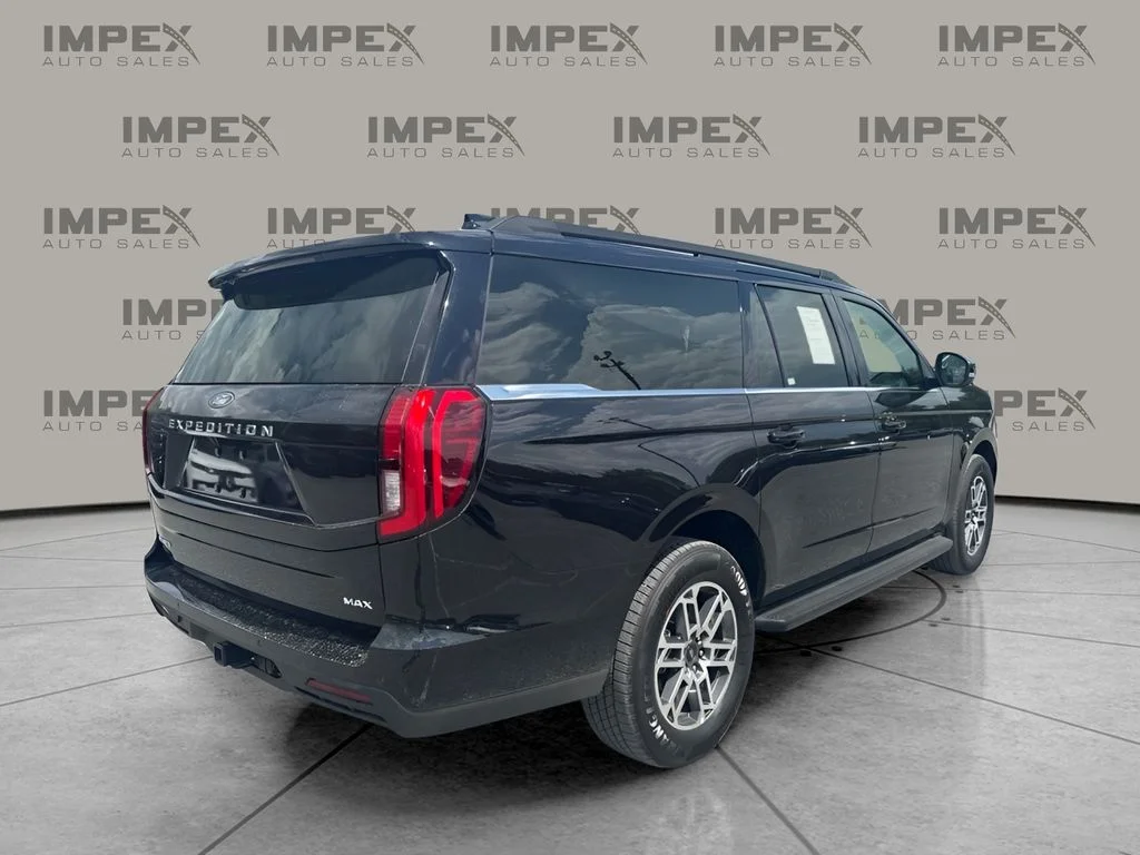 Used 2025 Black Ford Active image 3