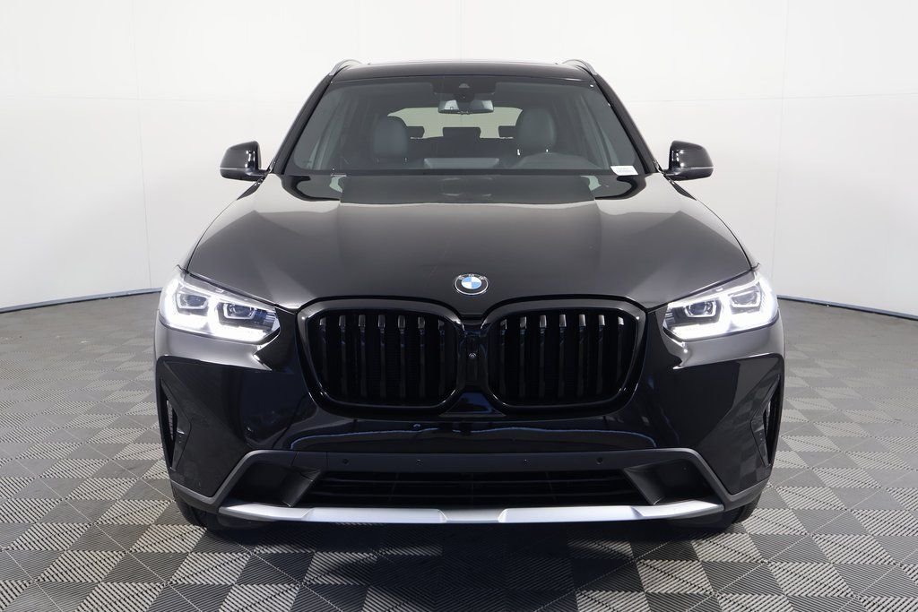 Used 2023 Black BMW sDrive30i image 2