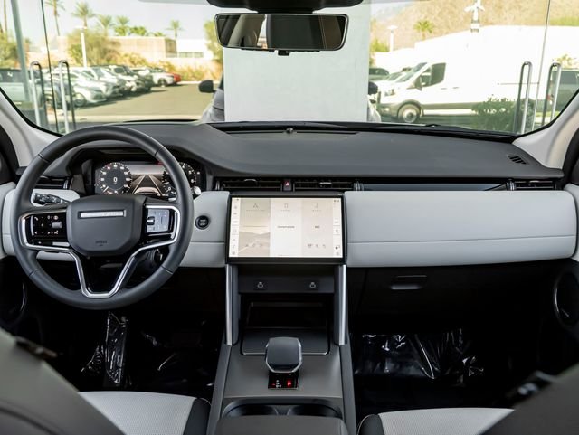 Certified Used 2025 Hakuba Silver Metallic Land Rover S image 23