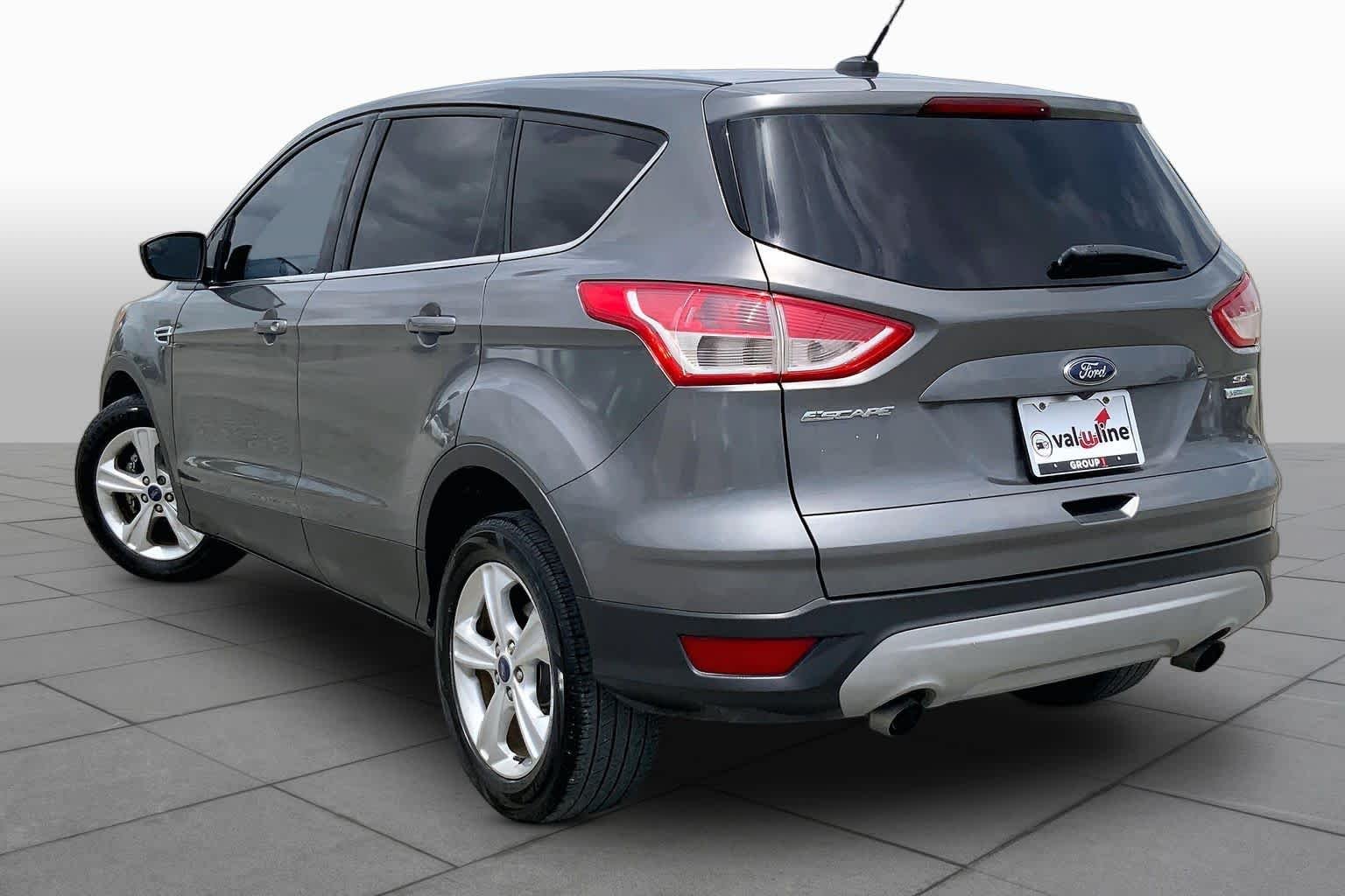 Used 2014 Sterling Gray Metallic Ford SE image 12