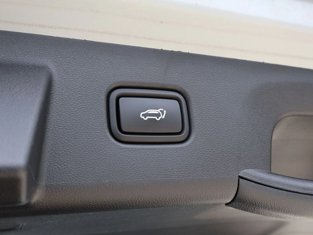 Used 2026 Silver Hyundai SEL image 16