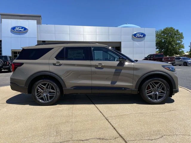 New 2026 Marsh Gray Ford ST image 2