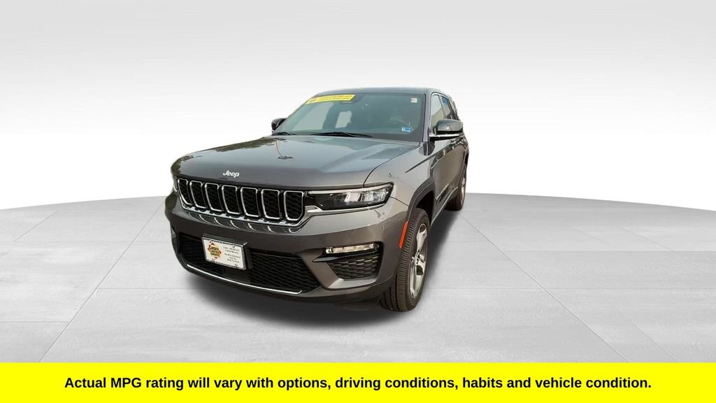 Used 2025 Gray Jeep Limited image 2