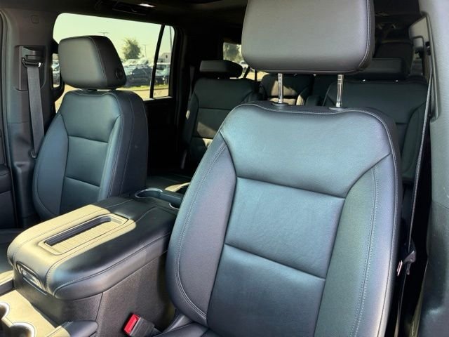 Used 2023 Black Chevrolet Z71 image 12