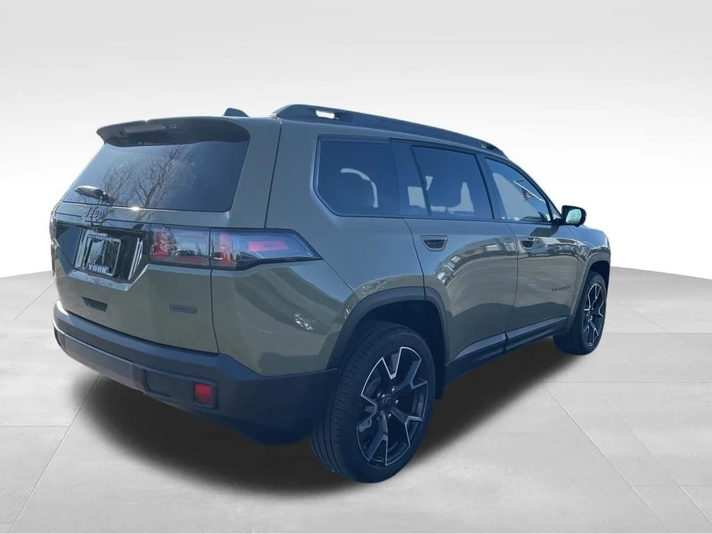 New 2026  Jeep Overland image 5