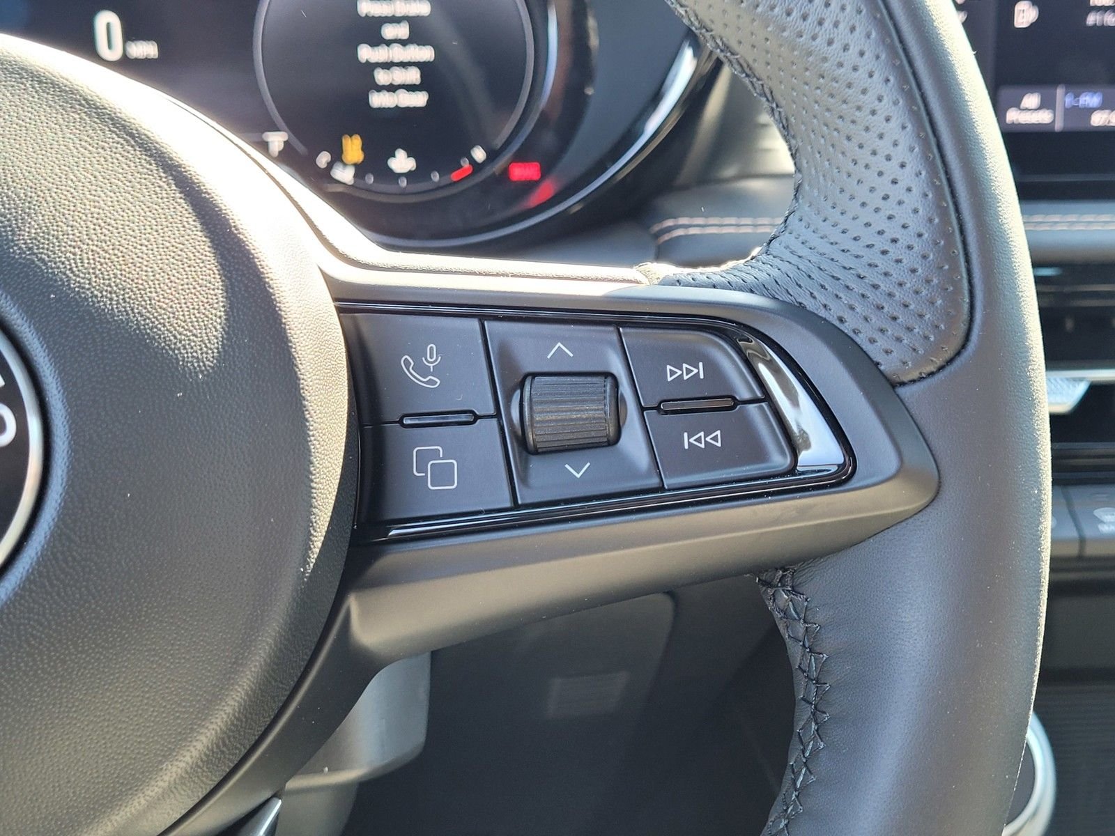 2025 Alfa Romeo Tonale Base - Photo 15