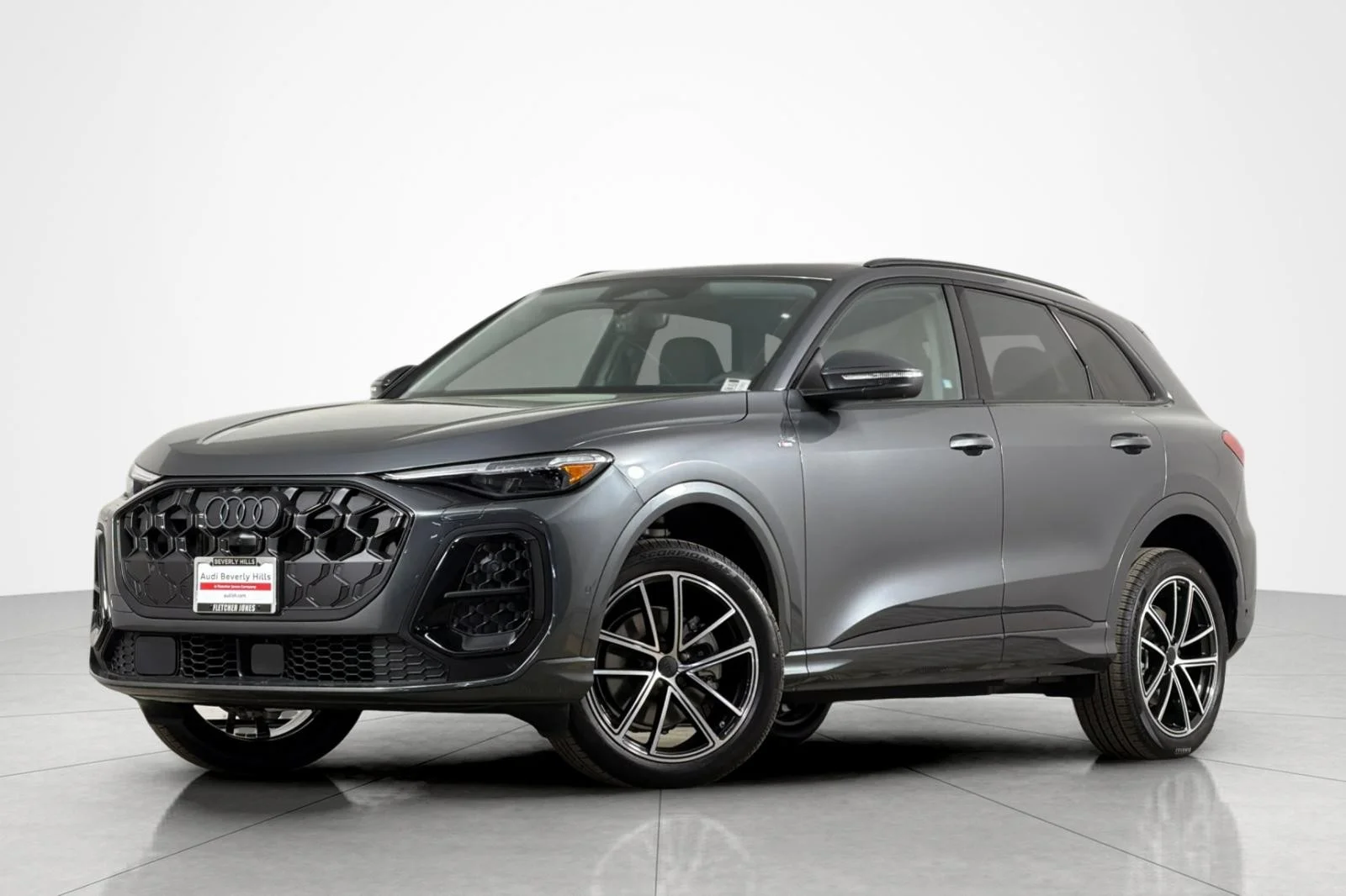 2026 Audi Q5 Premium Plus quattro's photo