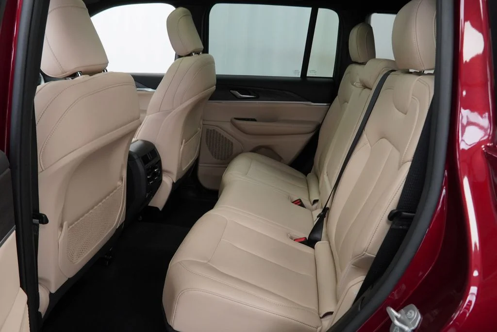 Used 2025 Red Jeep Limited image 12