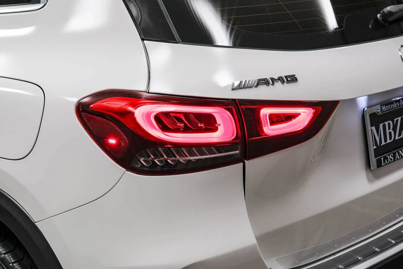 Imagen 7: Mercedes-Benz AMG® GLA 35 de 2023 de segunda mano certificado, color Blanco Polar