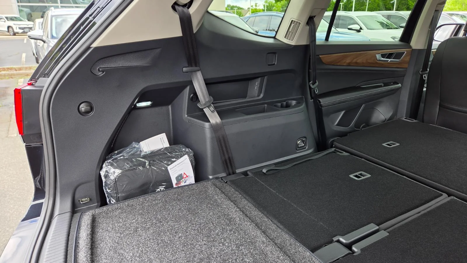 New 2026 Deep Black Pearl Volkswagen 2.0T SE image 72