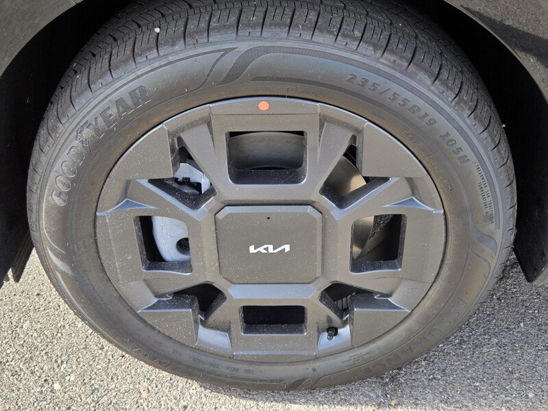New 2026 Aurora Black Pearl Kia SX image 5