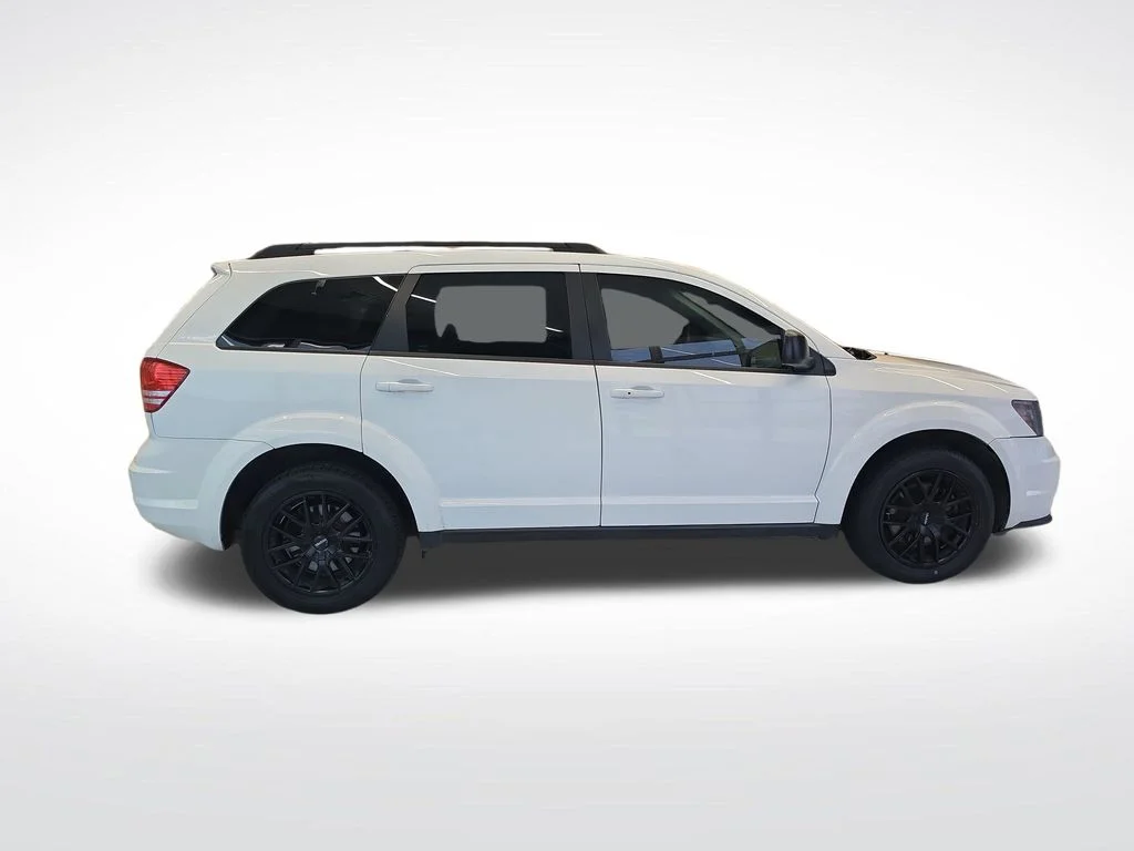 Used 2020 White Dodge SE image 7