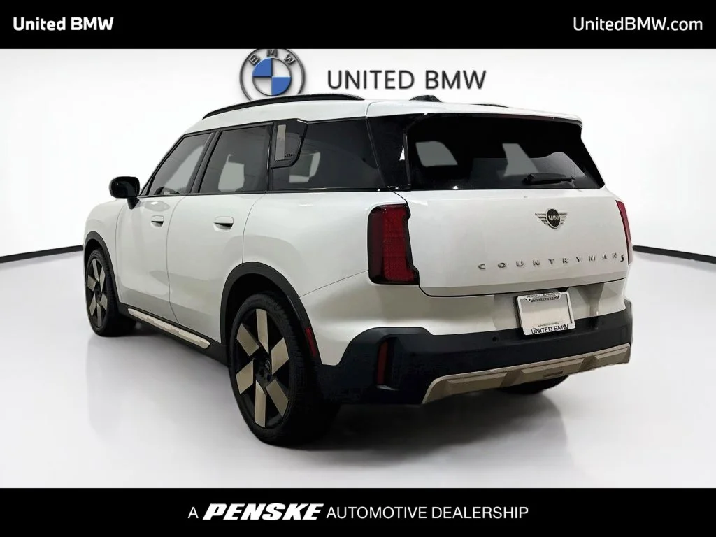Used 2025 White Metallic MINI  image 7
