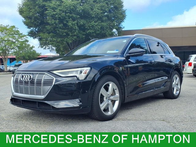 2019 Audi e-tron Premium Plus